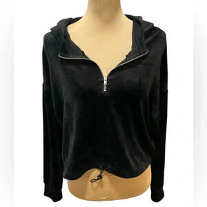 Forever 21 Cropped Velour Sweatshirt Women's Black Size Med Long Sleeve 1/4 Zip